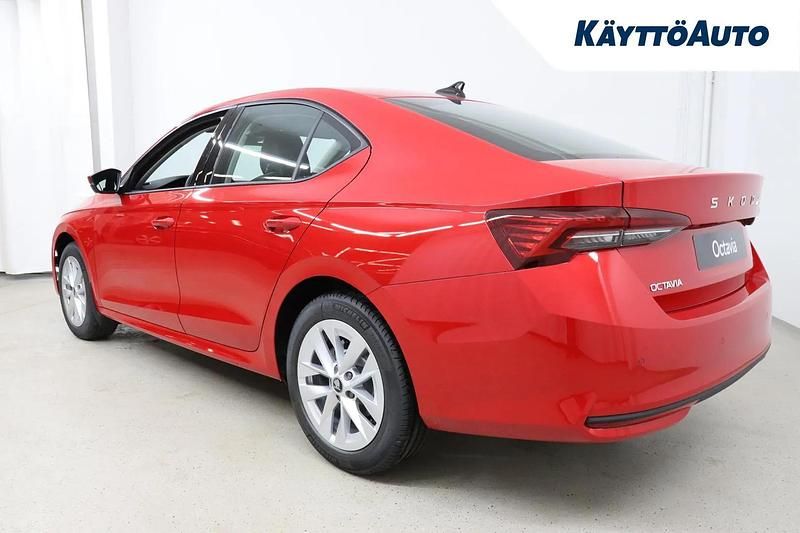 Uusi Skoda Octavia Selection 116 HP (85 kW) 2025 Velvet red Sedan