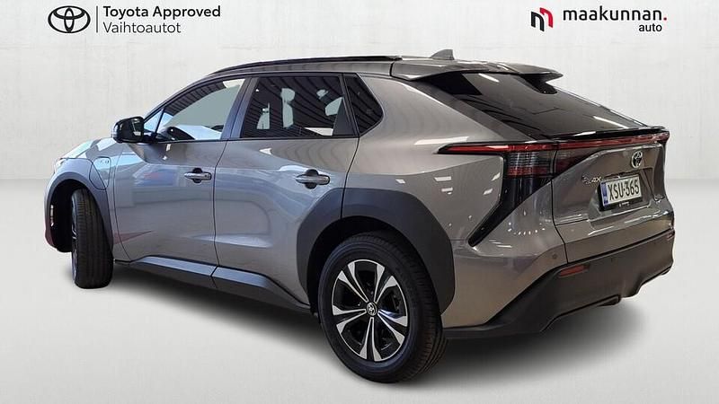 Käytetty Toyota bZ4X Edition 2024 Harmaa Katumaasturi