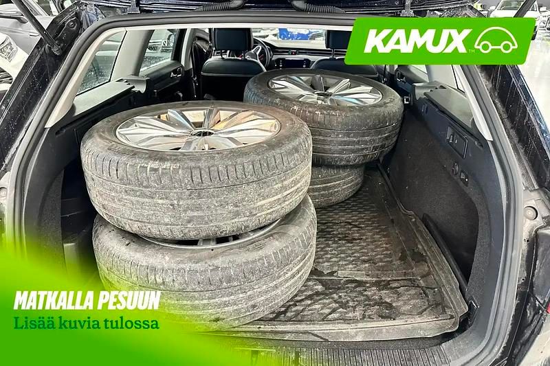Käytetty VW Passat 156 HP (114 kW) 2021 Musta Farmari