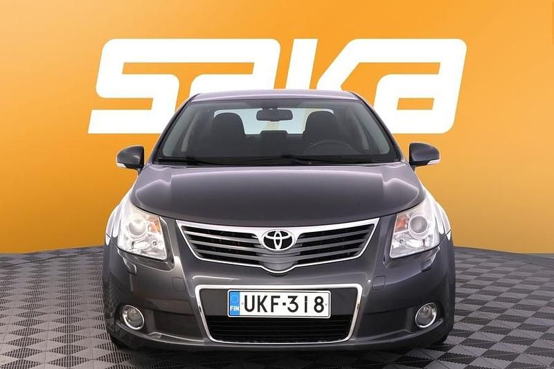 Käytetty Toyota Avensis Sol 147 HP (108 kW) 2010 Sedan