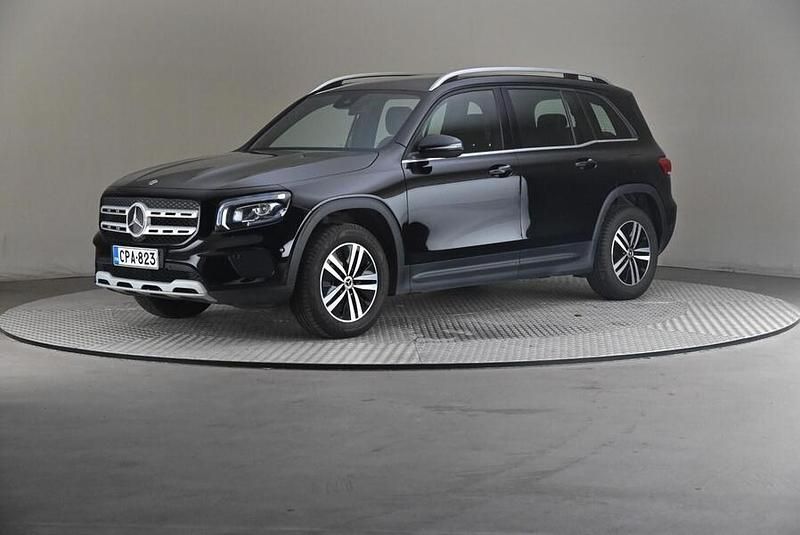 Käytetty 2020 Mercedes GLB200 Business Katumaasturi | 34 900 € (Perustarjous) - Kuva 1/4