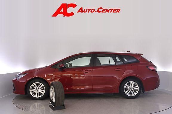 Käytetty Toyota Corolla Active 121 HP (88 kW) 2020 Punainen Farmari