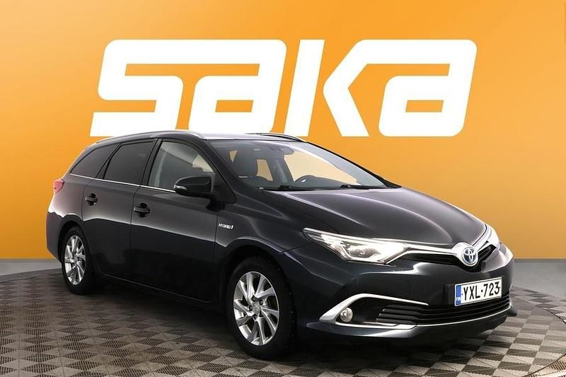 Käytetty Toyota Auris Touring Sports Style 99 HP (72 kW) 2015 Farmari