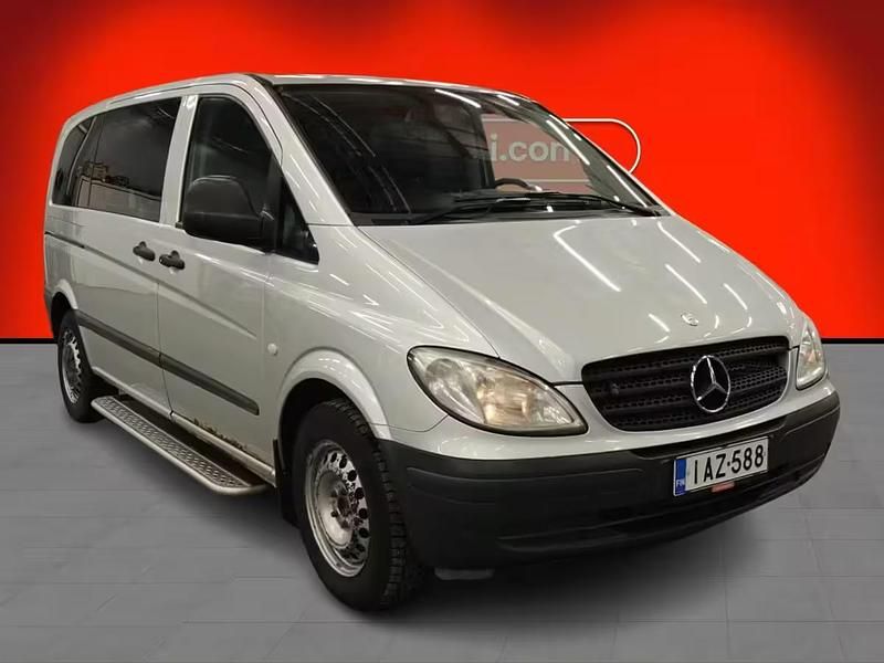 Käytetty Mercedes Vito 95 HP (69 kW) 2007 Van