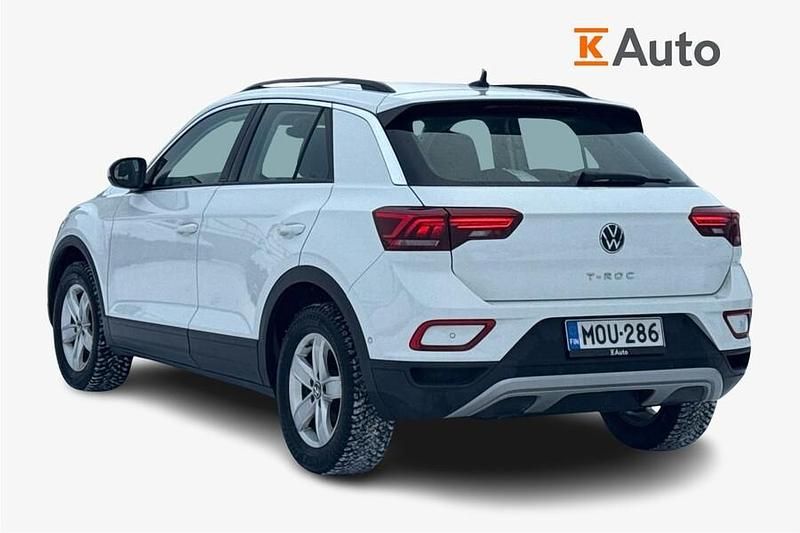 Käytetty VW T-Roc Comfortline 150 HP (110 kW) 2023 Valkoinen Katumaasturi