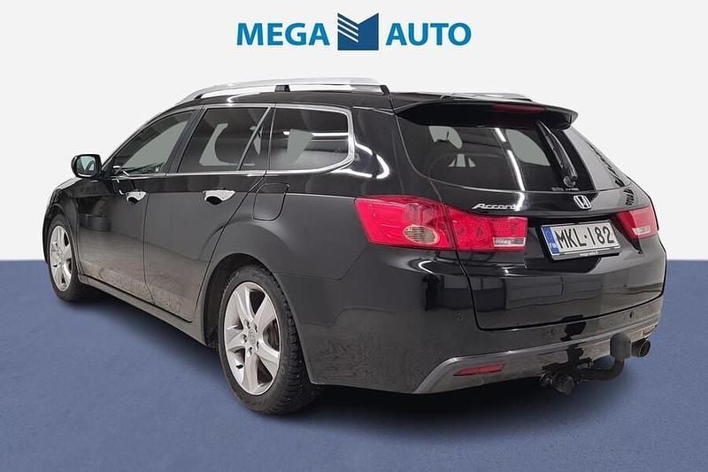 Käytetty Honda Accord Lifestyle 156 HP (114 kW) 2011 Musta Farmari