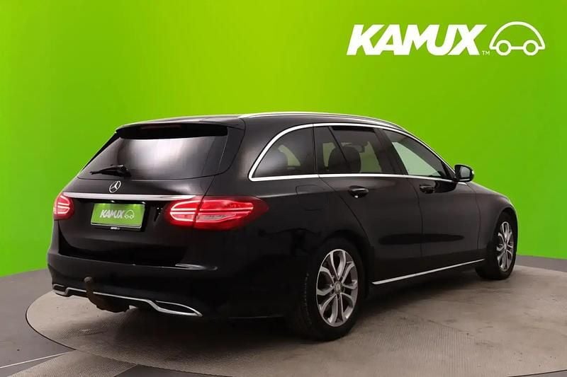 Käytetty Mercedes C220 Business 170 HP (125 kW) 2015 Musta Farmari