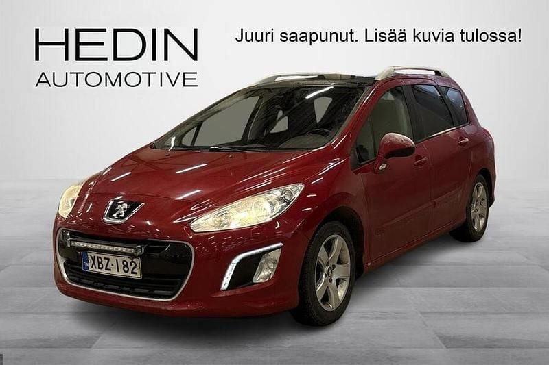 Punainen Käytetty 2012 Peugeot 308 Allure Farmari | 7 890 € - Kuva 1/4
