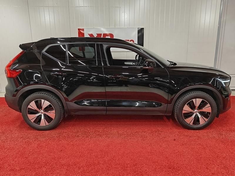 Käytetty Volvo XC40 Plus 262 HP (192 kW) 2023 Katumaasturi