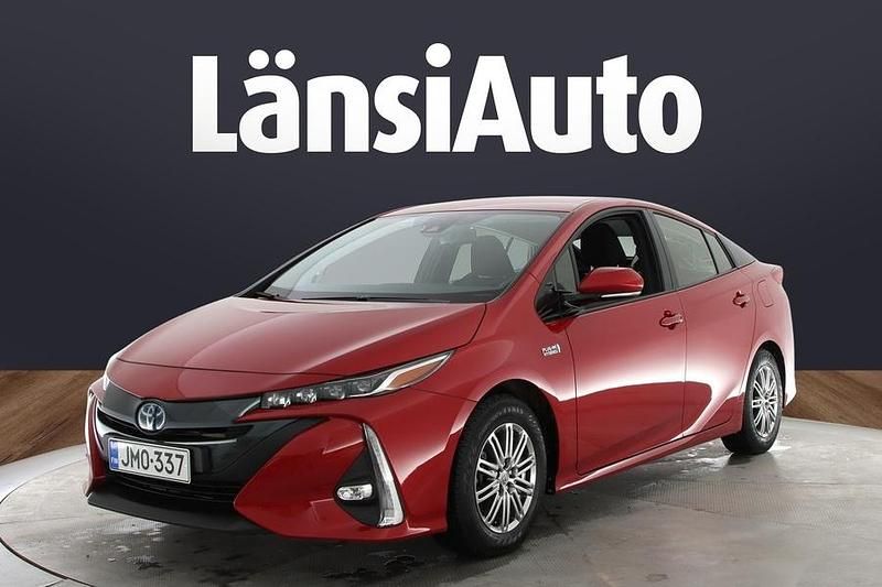 Käytetty Toyota Prius Active 98 HP (72 kW) 2022 Viistoperä