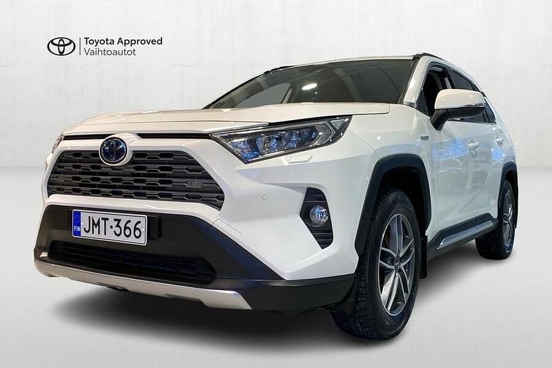 Käytetty Toyota RAV4 Hybrid Active 222 HP (163 kW) 2019 Valkoinen Katumaasturi