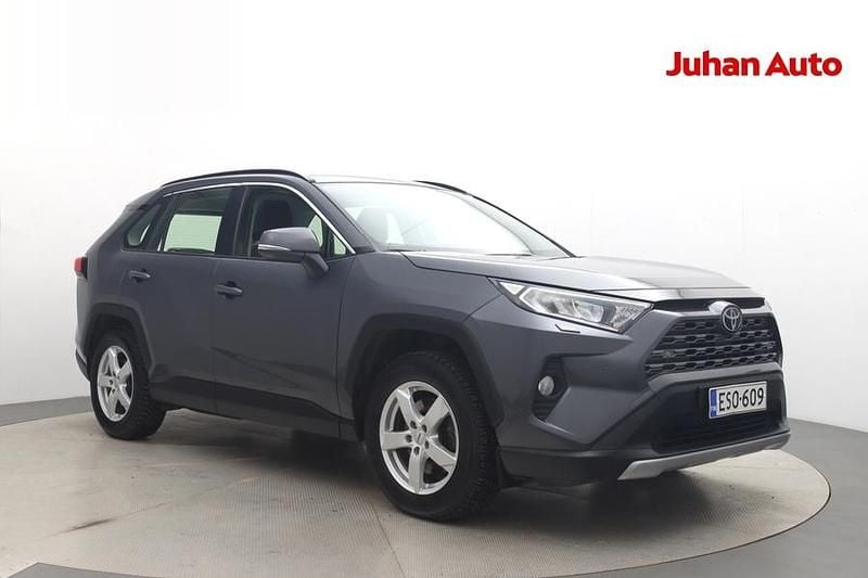 Käytetty Toyota RAV4 Business Edition 175 HP (128 kW) 2021 Harmaa Katumaasturi