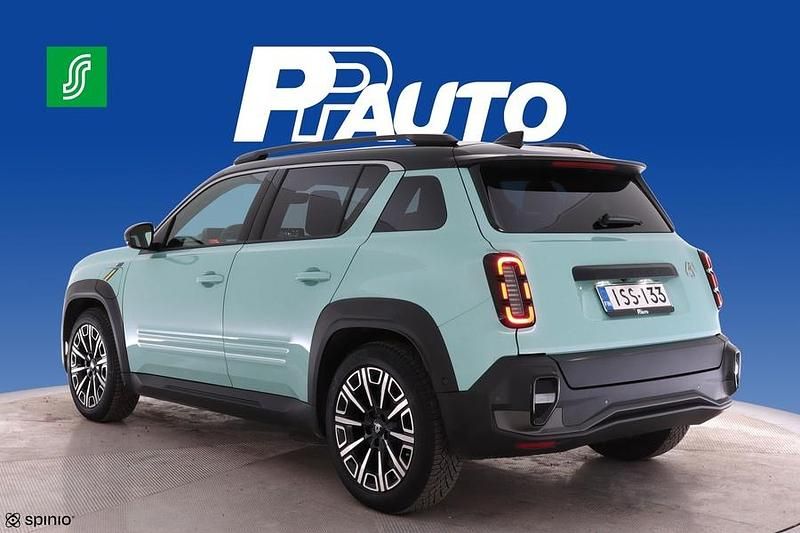 Käytetty Renault 4 E-Tech Iconic 110 kW (150 HP) 2025 Katumaasturi