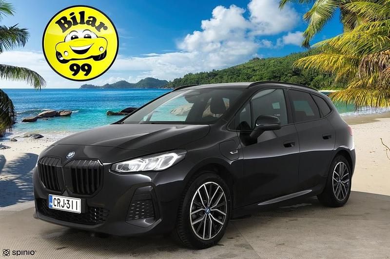 Käytetty 2023 BMW 225 Active Tourer M Sport Tila-auto | 29 390 € (Hyvä tarjous) - Kuva 1/3