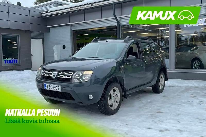 Käytetty Dacia Duster Lauréate 150 HP (110 kW) 2014 Hopea / harmaa Katumaasturi