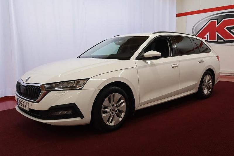 Käytetty 2021 Skoda Octavia Ambition Farmari | 12 900 € (Perustarjous) - Kuva 1/4