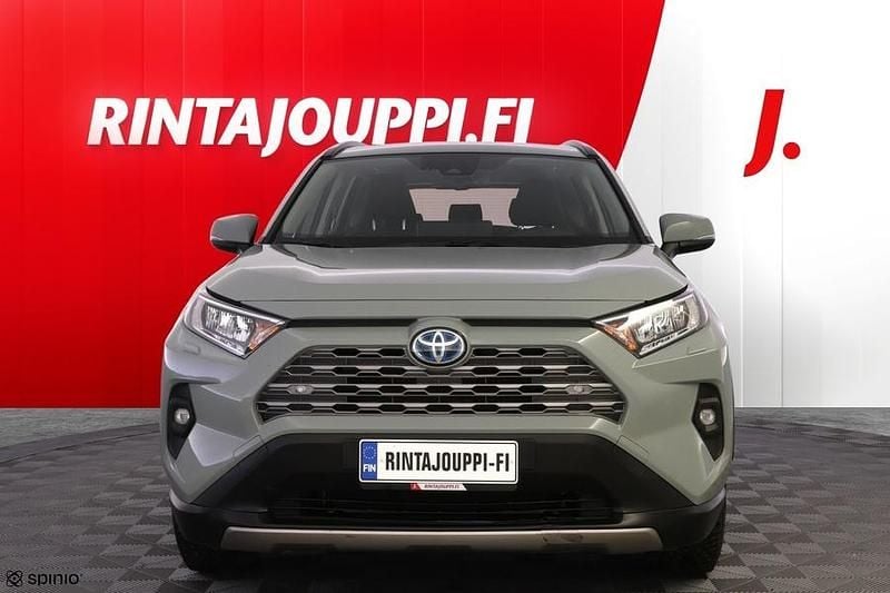 Käytetty Toyota RAV4 Hybrid Active 178 HP (130 kW) 2023 Katumaasturi