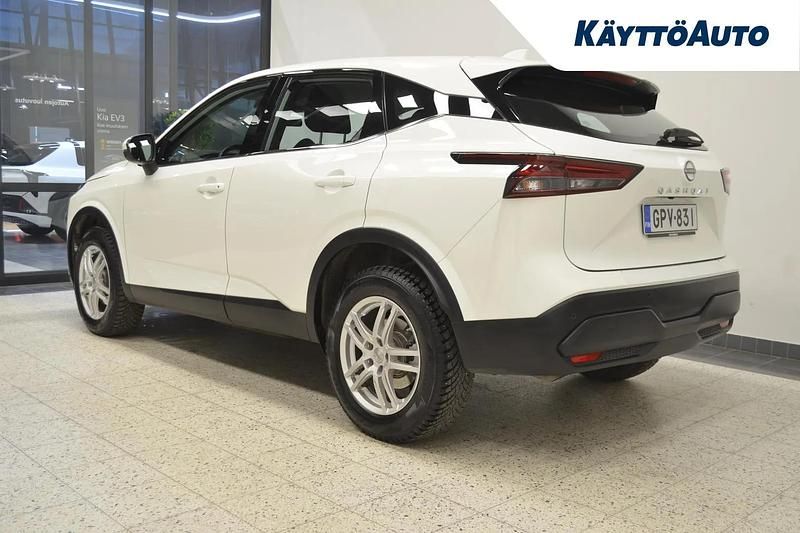 Käytetty Nissan Qashqai Acenta 158 HP (116 kW) 2024 Valkoinen Katumaasturi
