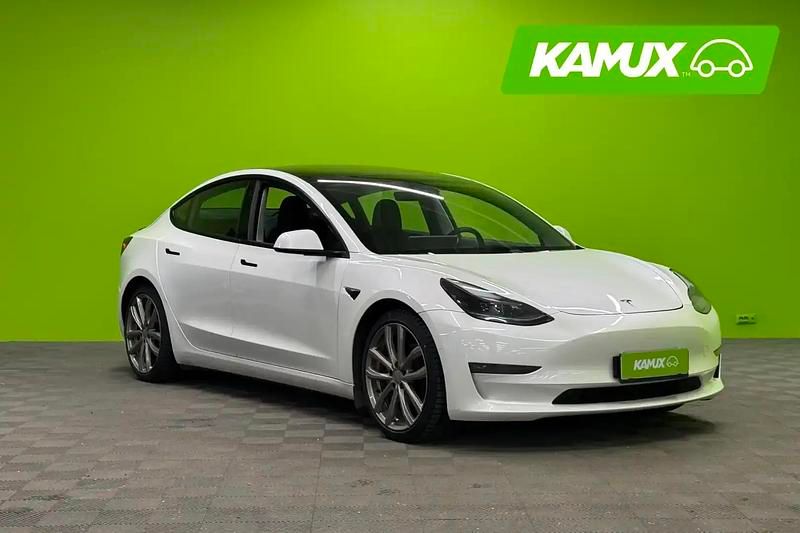 Valkoinen Käytetty 2021 Tesla Model 3 Performance Sedan | 19 790 € (Hyvä tarjous) - Kuva 1/4