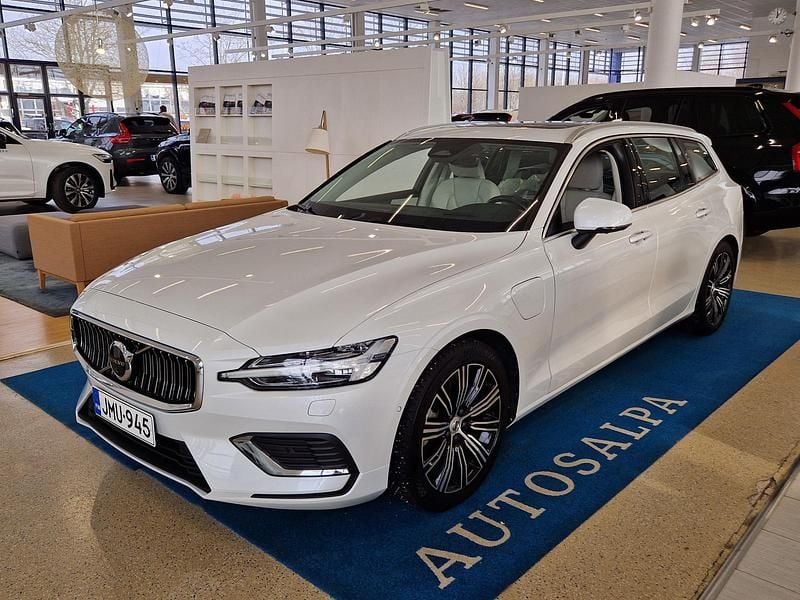 Käytetty Volvo V60 Performance 456 HP (335 kW) 2023 Farmari