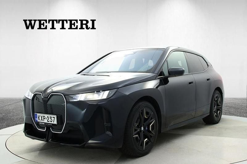 Käytetty BMW iX M Sport 400 kW (544 HP) 2025 Katumaasturi