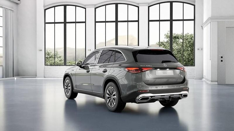 Käytetty Mercedes GLC220 197 HP (144 kW) 2023 Harmaa Katumaasturi