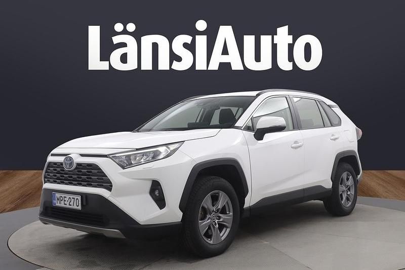 Käytetty 2023 Toyota RAV4 Hybrid Edition Katumaasturi | 36 360 € (Hyvä tarjous) - Kuva 1/1