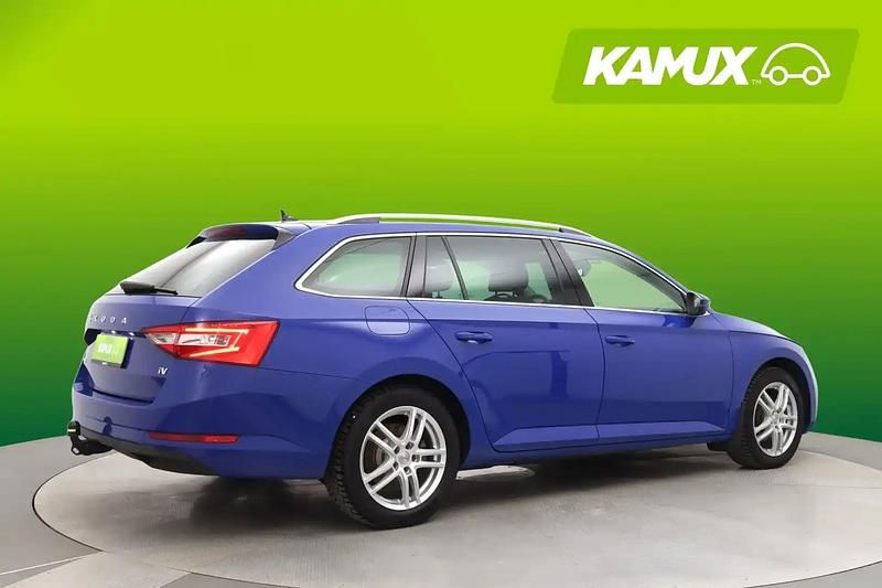 Käytetty Skoda Superb Ambition 218 HP (160 kW) 2024 Sininen Farmari