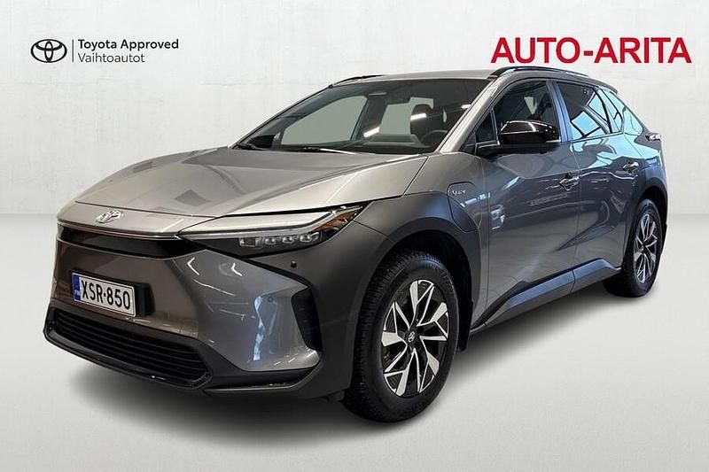 Käytetty Toyota bZ4X Edition 2024 Harmaa Katumaasturi