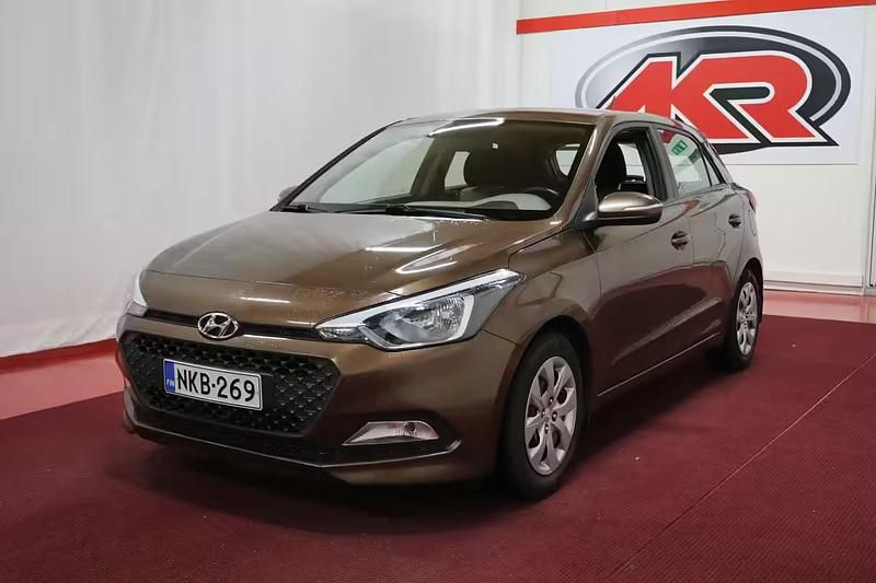 Käytetty Hyundai i20 Classic 75 HP (55 kW) 2015 Viistoperä