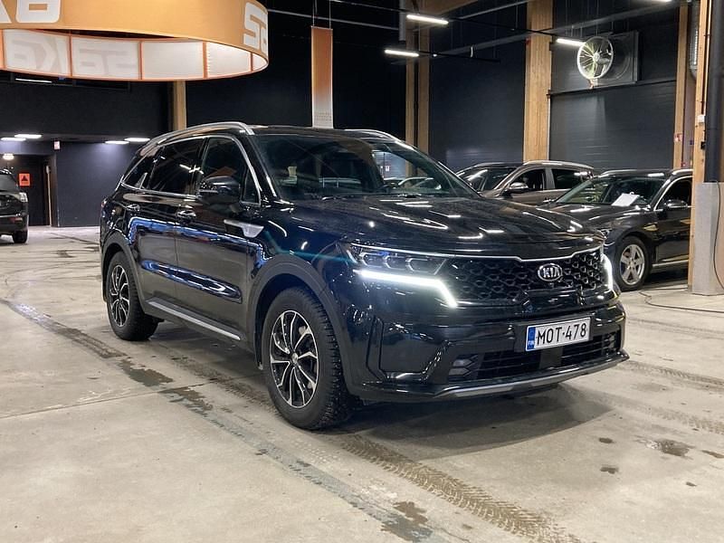 Käytetty Kia Sorento 265 HP (194 kW) 2021 Katumaasturi