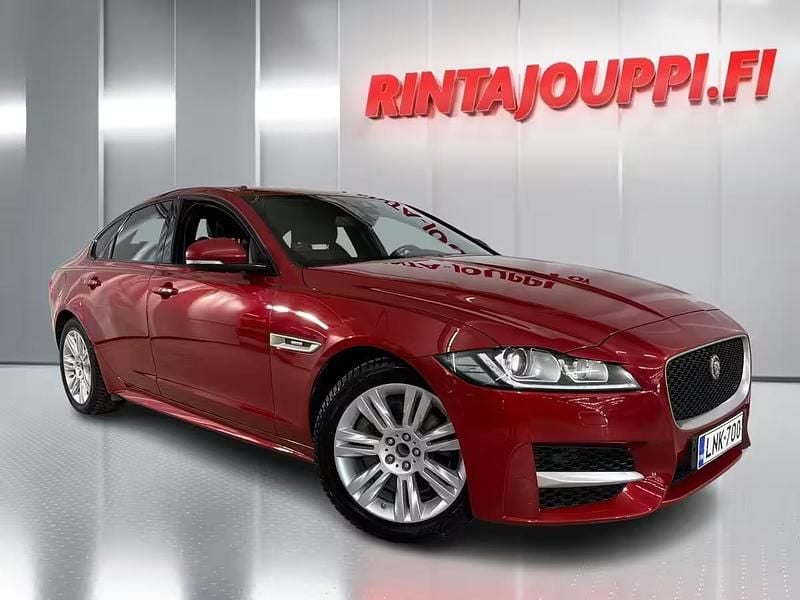 Käytetty 2016 Jaguar XF R-Sport Sedan | 18 900 € - Kuva 1/4