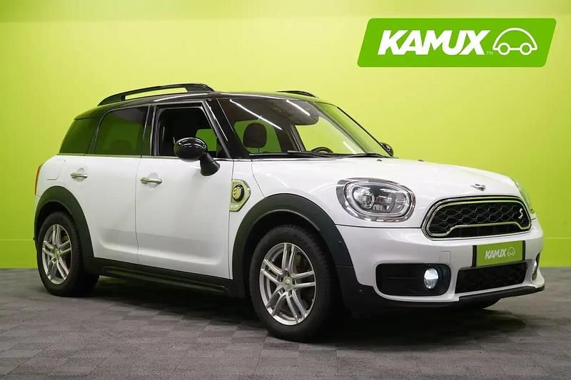 Valkoinen Käytetty 2018 Mini Cooper Countryman Katumaasturi | 14 300 € (Perustarjous) - Kuva 1/4