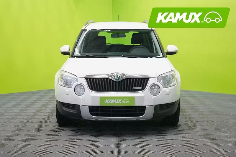 Käytetty Skoda Yeti GreenLine 143 HP (105 kW) 2013 Valkoinen Katumaasturi