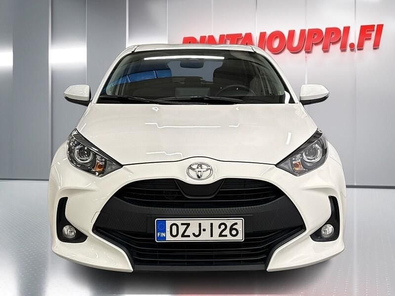 Käytetty Toyota Yaris Multidrive S 125 HP (91 kW) 2022 Valkoinen Viistoperä
