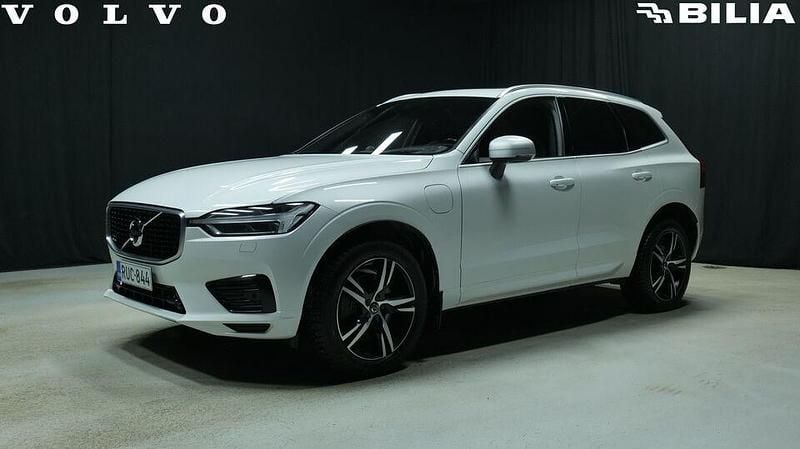 Valkoinen Käytetty 2019 Volvo XC60 R-Design Katumaasturi | 32 500 € - Kuva 1/3