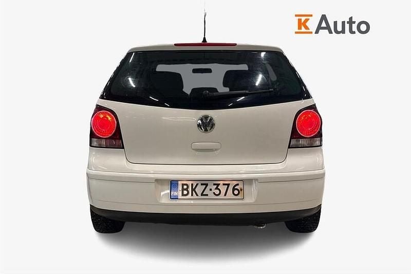 Käytetty VW Polo United 69 HP (50 kW) 2009 Valkoinen Viistoperä