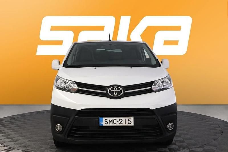 Käytetty Toyota Proace 177 HP (130 kW) 2017 Tila-auto