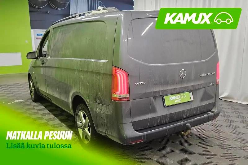 Käytetty Mercedes Vito 190 HP (139 kW) 2016 Hopea / harmaa Van