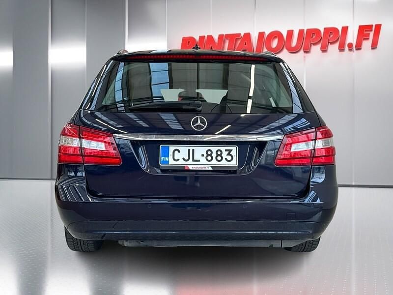 Käytetty Mercedes E250 204 HP (150 kW) 2010 Farmari