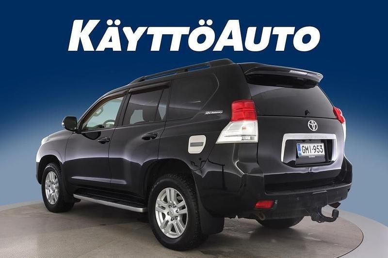 Käytetty Toyota Land Cruiser Executive 190 HP (139 kW) 2012 Musta Van