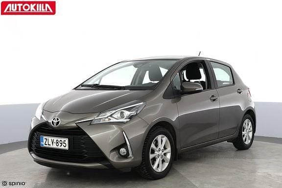 Käytetty Toyota Yaris Active 112 HP (82 kW) 2018 Harmaa Viistoperä