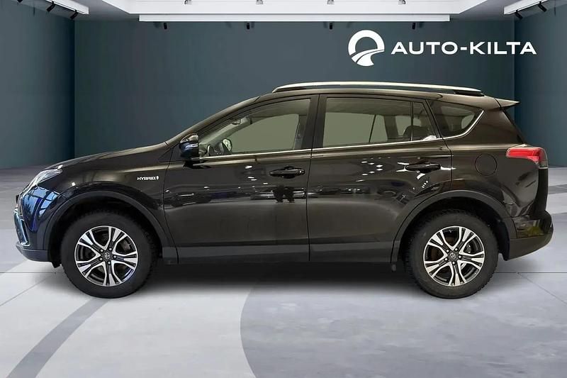 Käytetty Toyota RAV4 Hybrid Active 155 HP (114 kW) 2016 Met. ruskea (beige) Katumaasturi