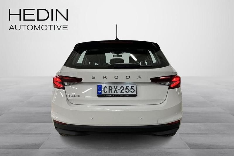 Käytetty Skoda Fabia Essence 95 HP (69 kW) 2024 Valkoinen Viistoperä