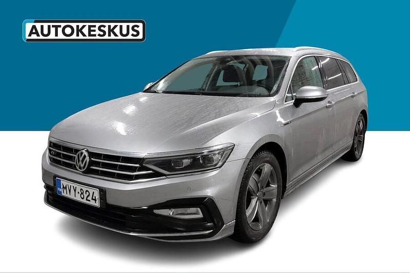 Sininen Käytetty 2020 VW Passat R-line Farmari | 25 390 € (Perustarjous) - Kuva 1/2