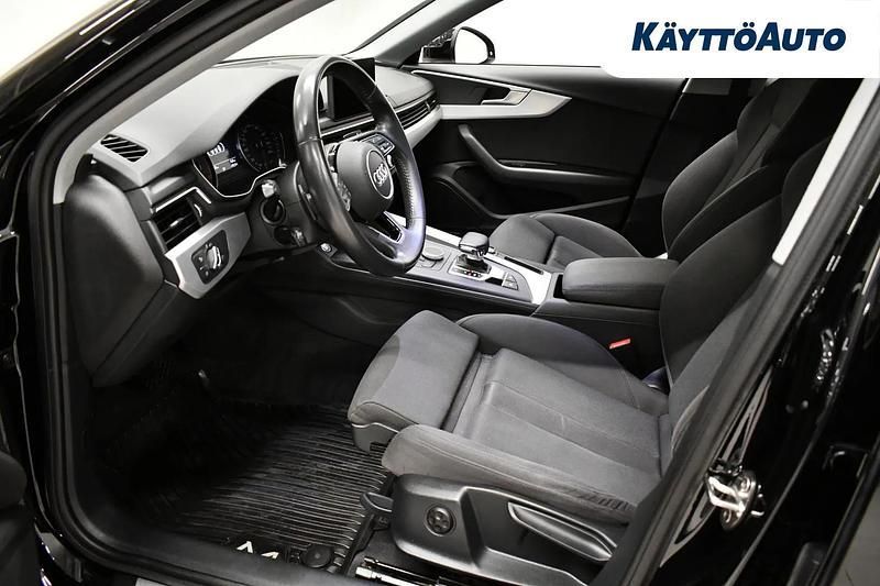 Käytetty Audi A4 Business 190 HP (139 kW) 2018 Musta Sedan