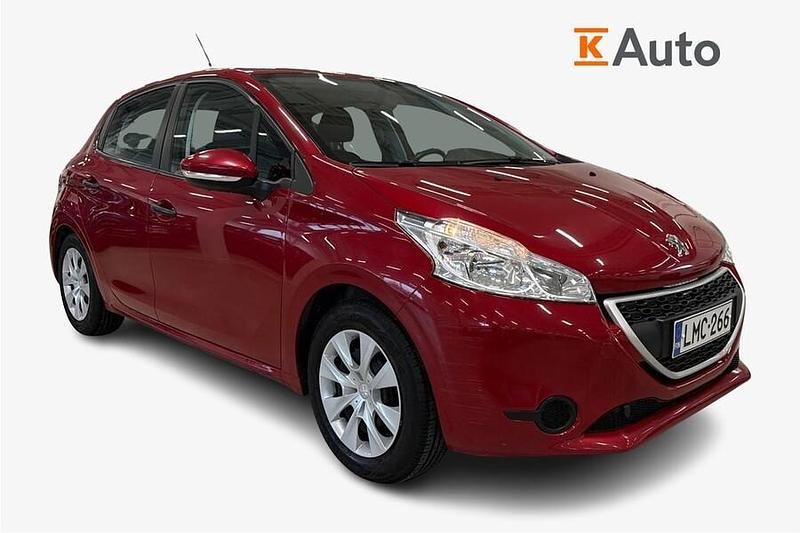 Käytetty 2013 Peugeot 208 Viistoperä | 4 870 € (Perustarjous) - Kuva 1/4