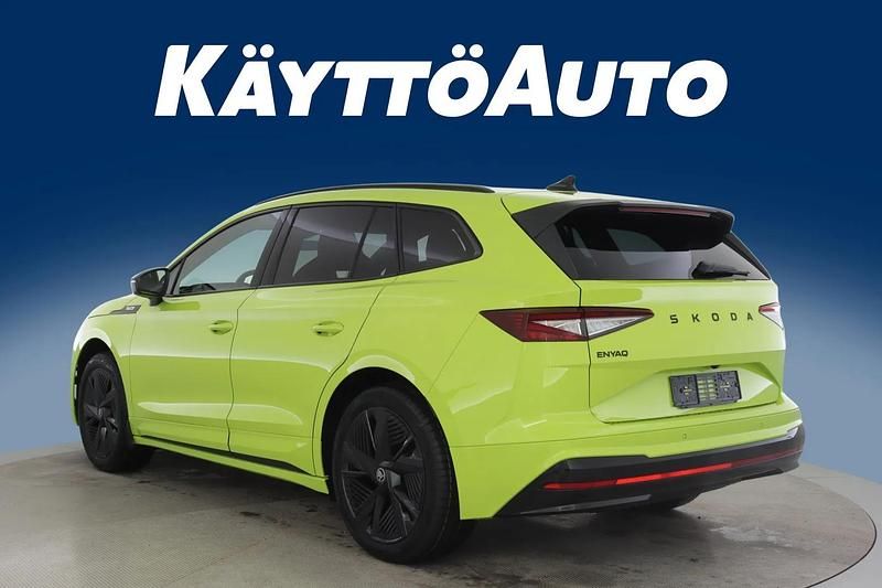 Uusi Skoda Enyaq iV RS 210 kW (286 HP) 2026 Mamba green Katumaasturi