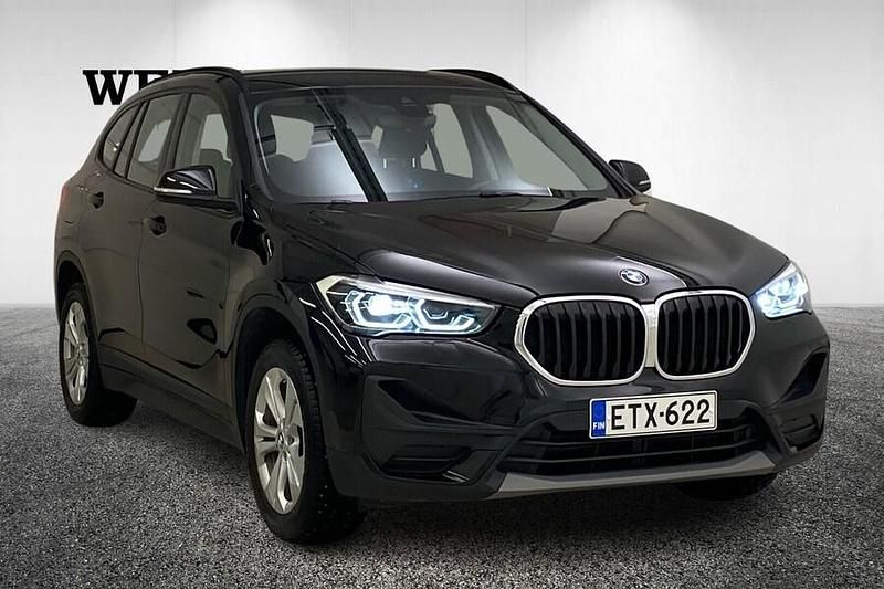 Käytetty BMW X1 136 HP (100 kW) 2021 Musta Katumaasturi