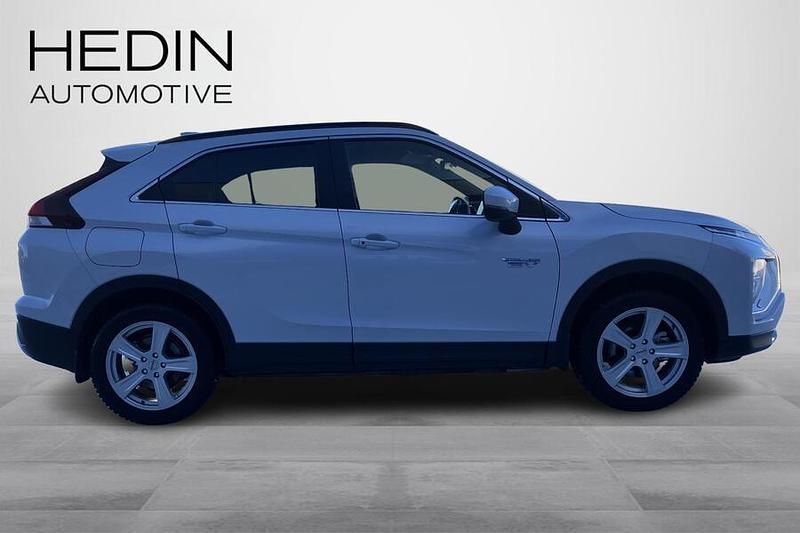 Käytetty Mitsubishi Eclipse Cross Invite+ 185 HP (136 kW) 2022 Valkoinen Katumaasturi